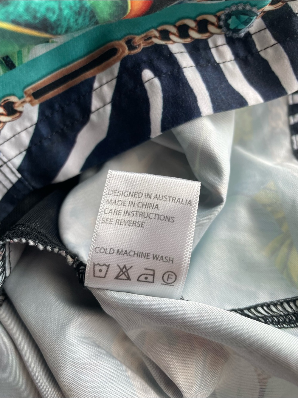 Hotel Franks By Camilla Sing My Song Mens Jungle Swim Trunks Medium Panther - Picture 10 of 13